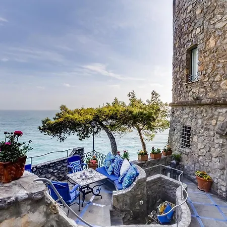 Torre Silja Couette-café Positano