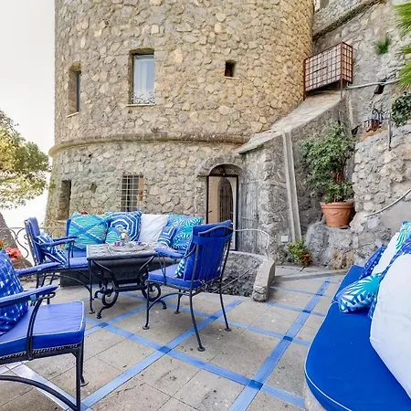 Alojamento de Acomodação e Pequeno-almoço Torre Silja 4*