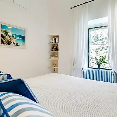Torre Silja 4* بوسيتانو